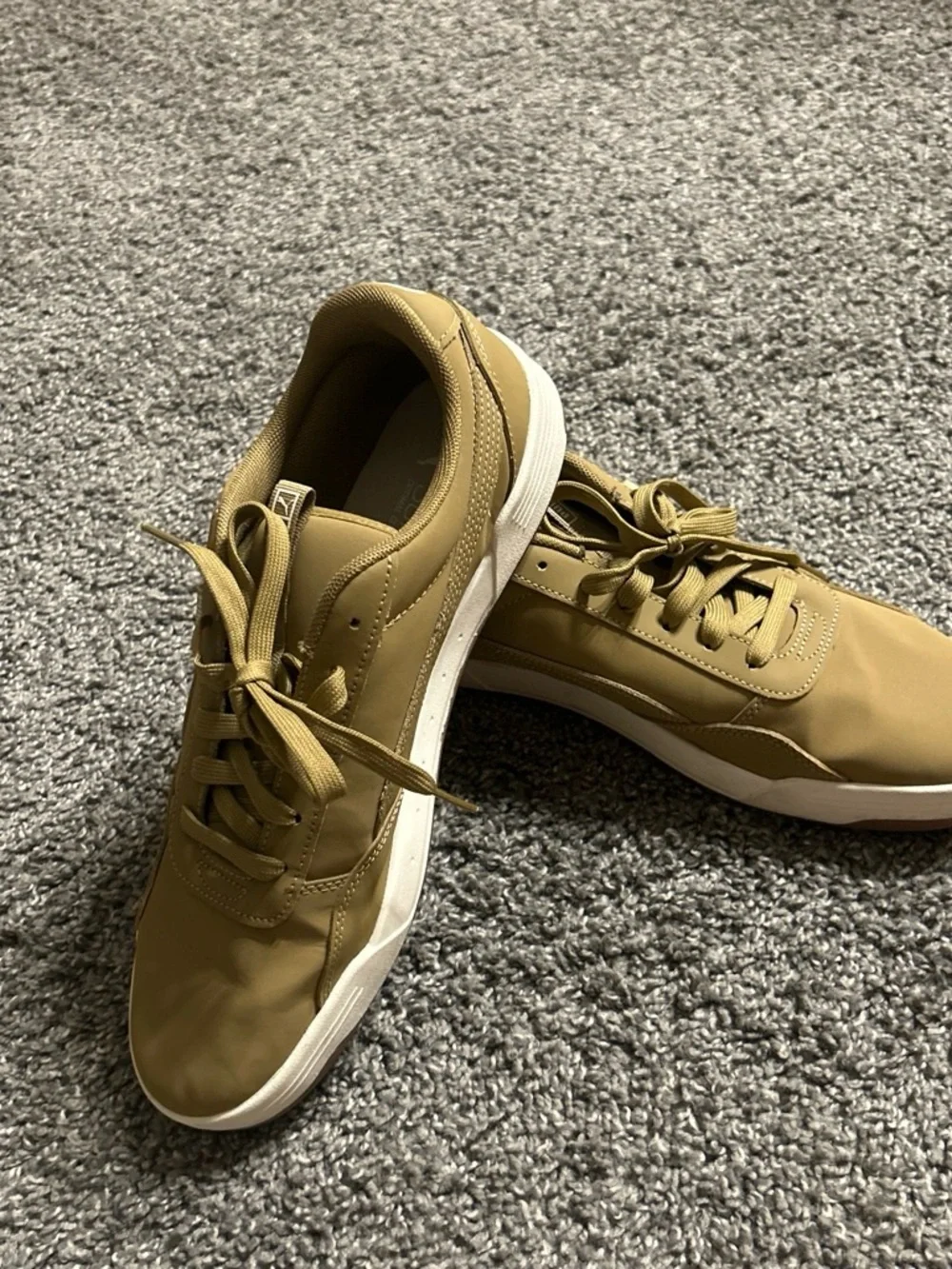 Puma Men’s Tan Low-Top Sneakers